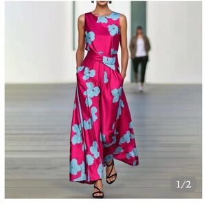 Sleeveless satin maxi dress with pockets